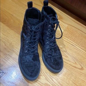 KATY PERRY VELVET COMBAT BOOT